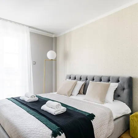 Sunset Gold 2Br Penthouse - Ac & View & Balcony-3