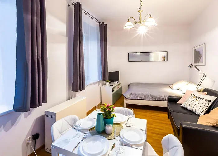 Friendhouse Apartments Avenue